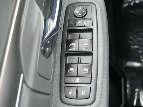 Used 2018 RAM 1500 Big Horn image 27