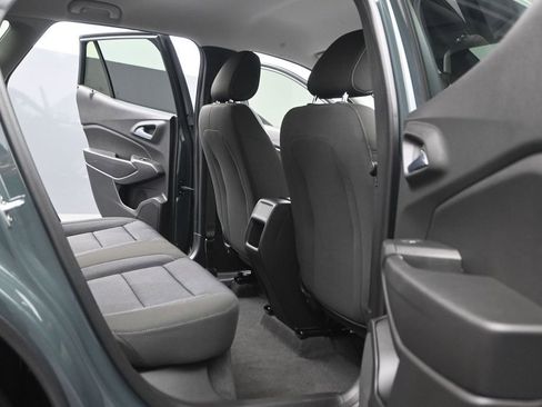 Used 2025 Chevrolet Trax LS FWD image 19