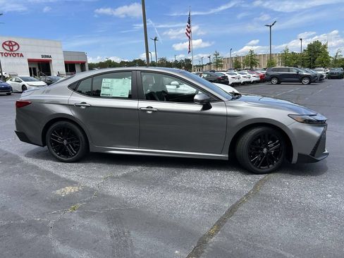 New 2026 Toyota Camry SE w/ Convenience Package FWD image 2