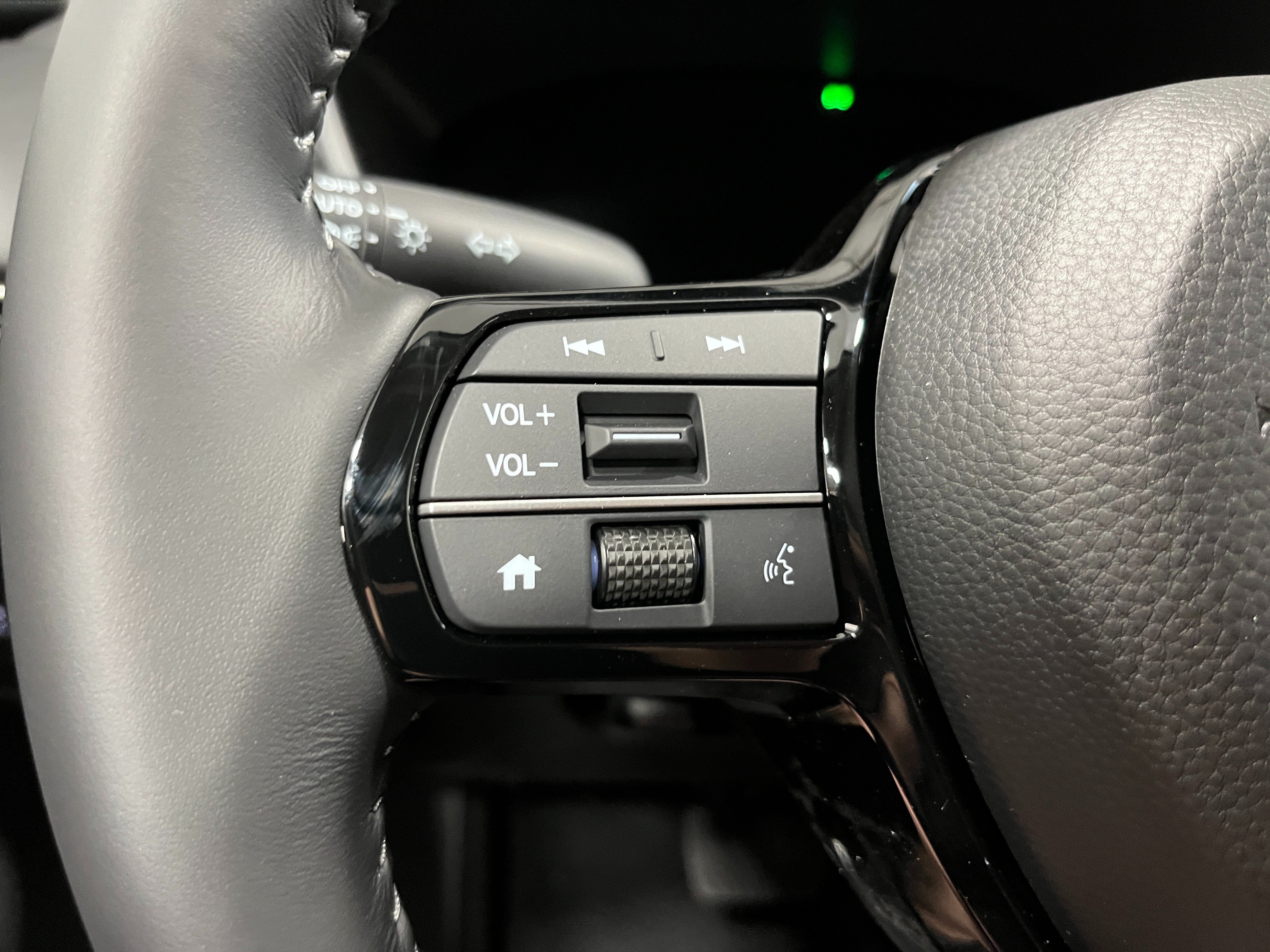 New 2027 Honda HR-V EX-L image 17