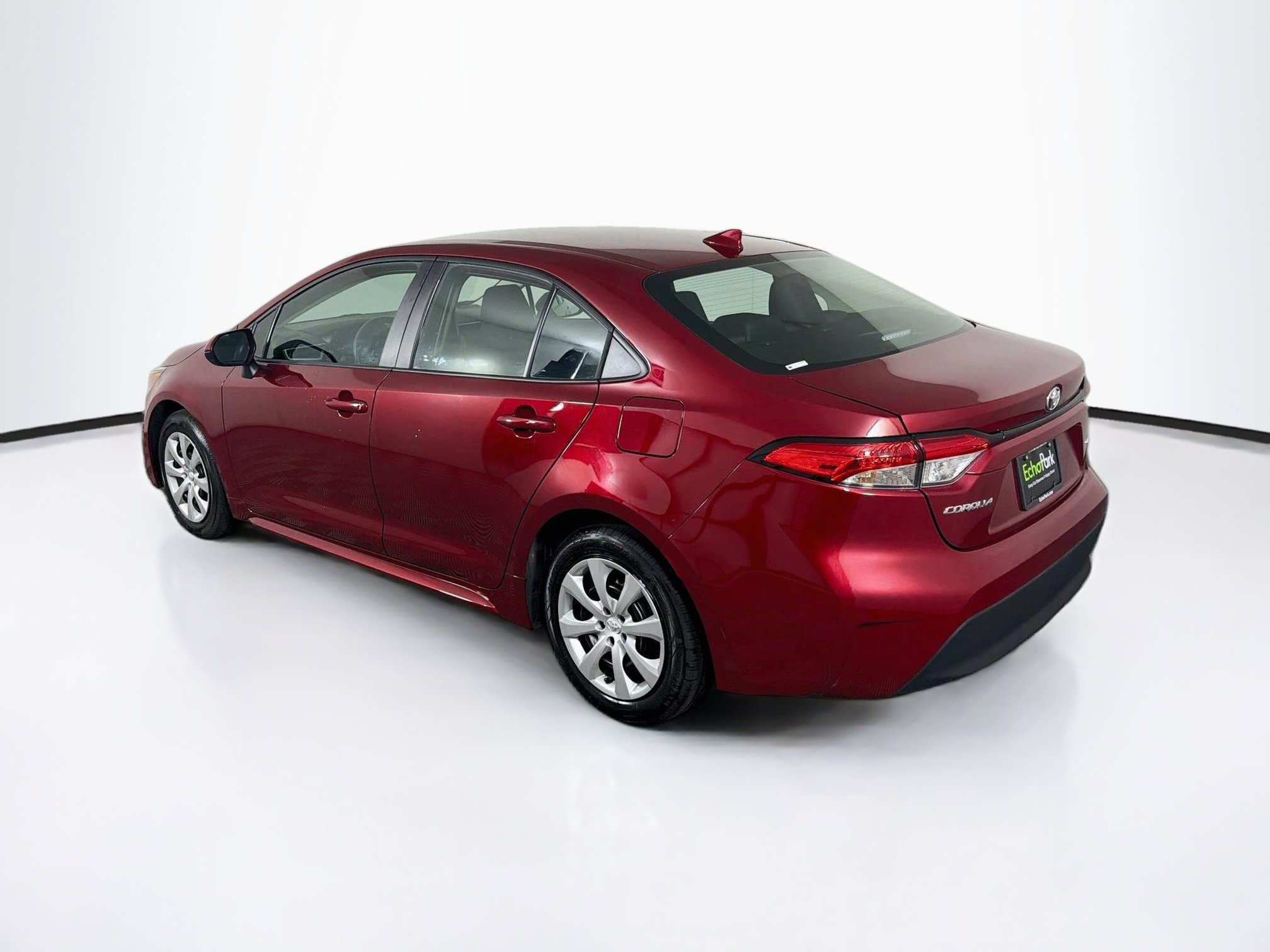 Used 2026 Toyota Corolla LE FWD image 5