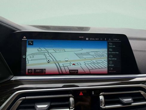 Used 2021 BMW X5 xDrive40i w/ Premium Package image 27