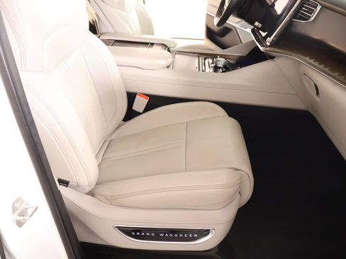 Used 2023 Jeep Grand Wagoneer 4WD w/ Convenience Group III image 15