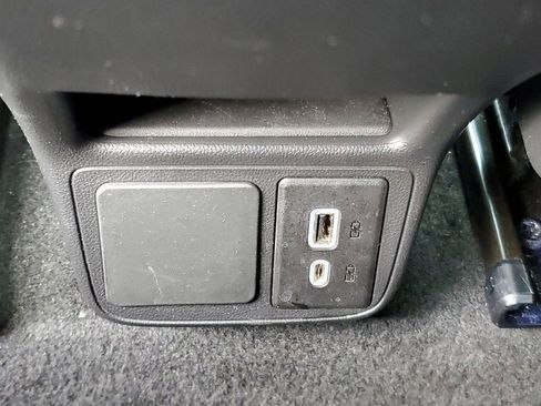 Used 2021 Buick Encore GX Preferred w/ Sport Touring Package image 12