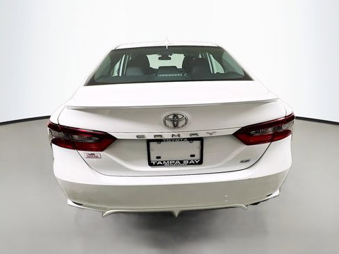 Used 2024 Toyota Camry SE FWD image 6
