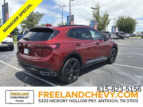 Used 2024 Buick Envision Sport Touring AWD/4WD image 3