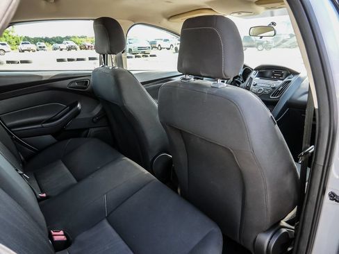 Used 2016 Ford Focus S FWD image 31