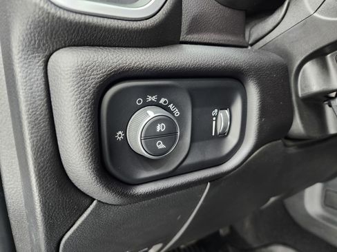 Used 2022 RAM 2500 Big Horn w/ Level C Equiment Group image 40