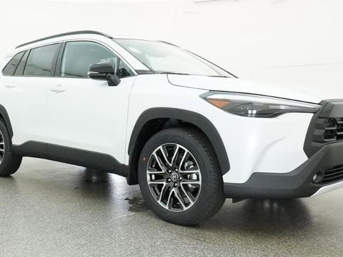 New 2026 Toyota Corolla Cross XLE FWD image 19