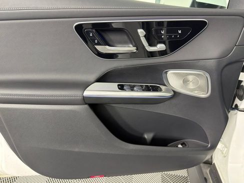 Certified 2025 Mercedes-Benz GLC 300 4MATIC image 13