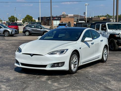 Used 2020 Tesla Model S Long Range Plus AWD/4WD image 4