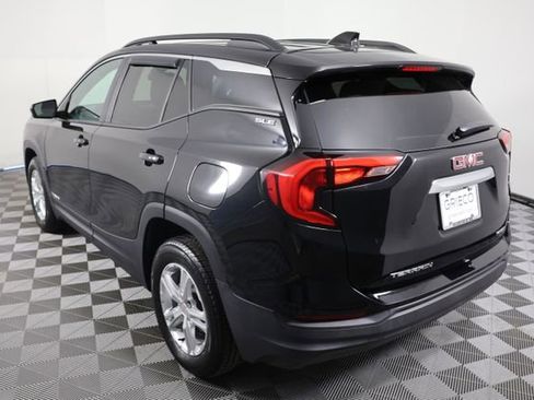 Used 2021 GMC Terrain SLE w/ Driver Convenience Package image 6