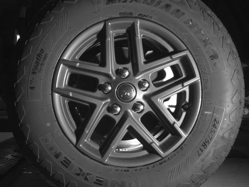 Used 2025 Jeep Wrangler Sport S image 12