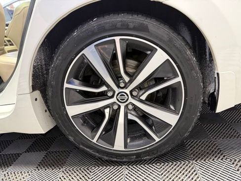 Used 2020 Nissan Maxima 3.5 SL w/ Floor Mat Group image 38