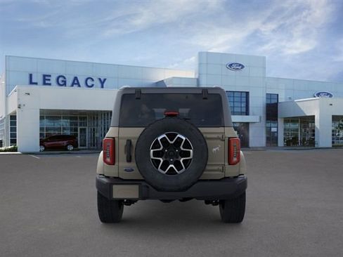 New 2026 Ford Bronco Outer Banks AWD/4WD image 5