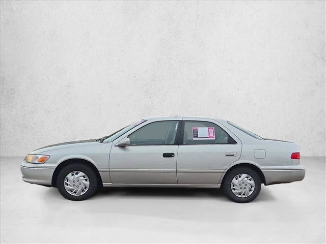 Used 2000 Toyota Camry CE FWD image 9