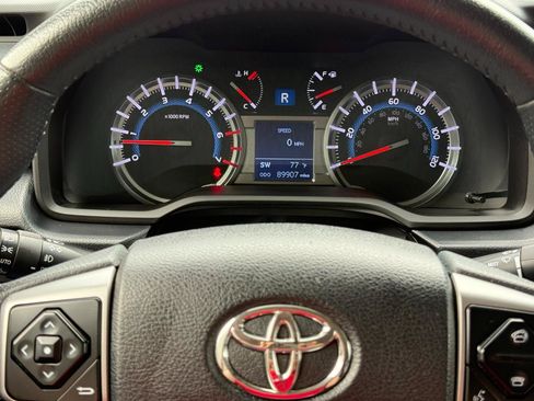 Used 2017 Toyota 4Runner Limited AWD/4WD image 11