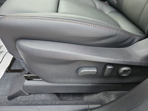 New 2026 Subaru Ascent Limited Bronze AWD/4WD image 30