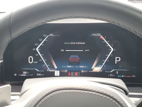 Certified 2024 BMW X6 xDrive40i w/ Premium Package image 14