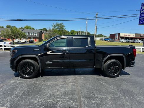 Used 2022 GMC Sierra 1500 Elevation AWD/4WD image 2