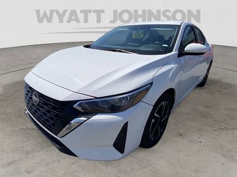 Used 2024 Nissan Sentra SV image 1