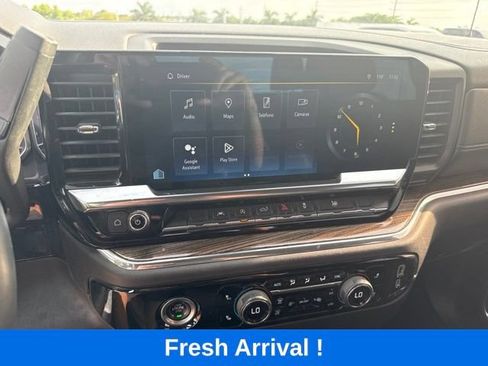 Used 2024 Chevrolet Silverado 1500 LT RWD image 6