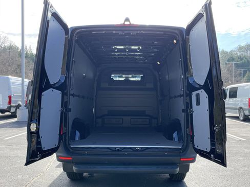 New 2025 Mercedes-Benz Sprinter 2500 image 13