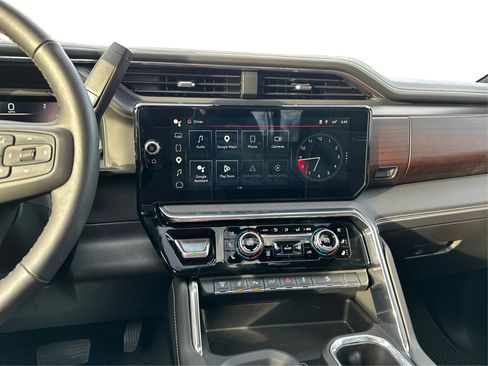 Used 2024 GMC Sierra 2500 Denali Ultimate w/ Max Trailering Package AWD/4WD image 14