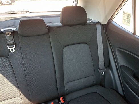 New 2025 Hyundai Venue SE image 14