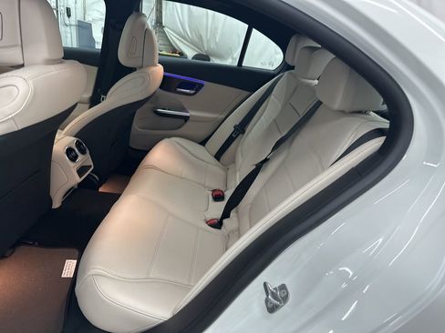 Used 2025 Mercedes-Benz C 300 Sedan image 22