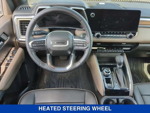 Used 2025 GMC Canyon Denali AWD/4WD image 19