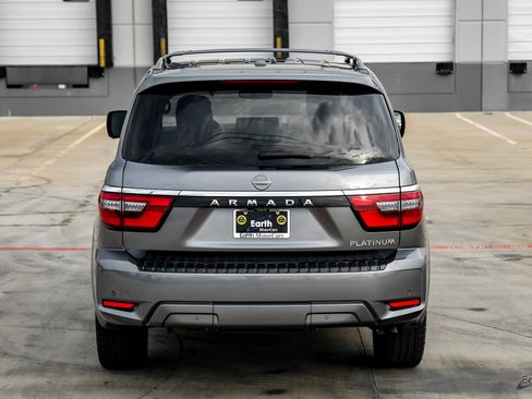 Used 2021 Nissan Armada SL w/ Captain's Chairs Package image 11
