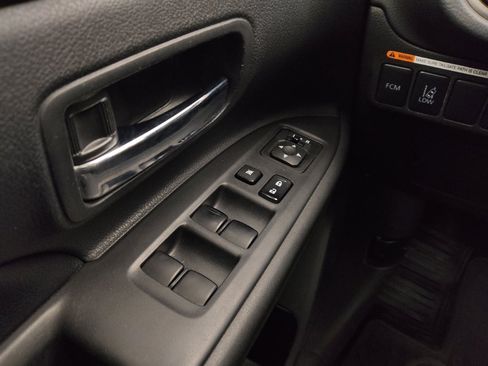 Used 2014 Mitsubishi Outlander GT AWD/4WD image 27