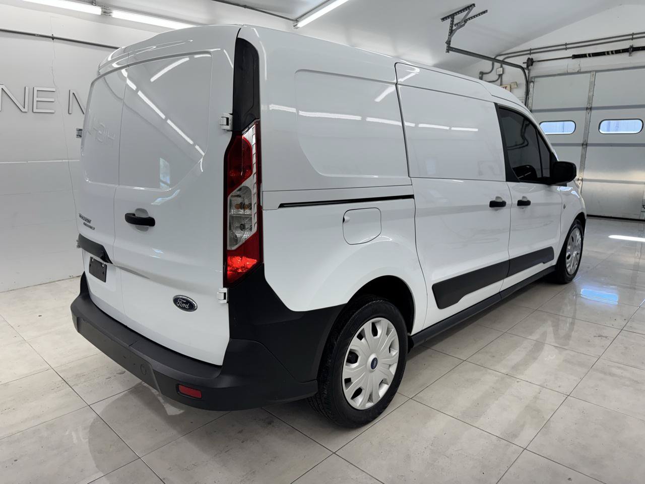Used 2020 Ford Transit Connect XL FWD image 5