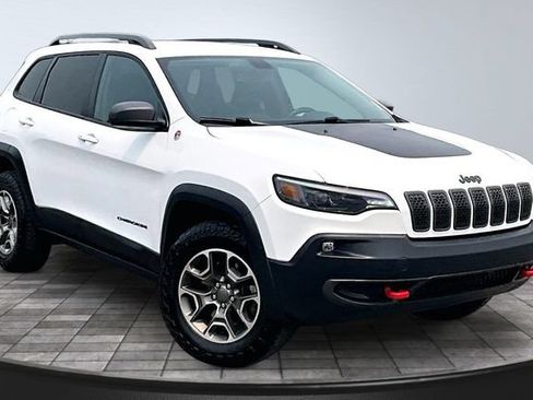 Used 2020 Jeep Cherokee Trailhawk w/ Comfort/Convenience Group AWD/4WD image 1