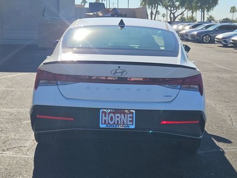 New 2026 Hyundai Elantra SEL FWD image 3