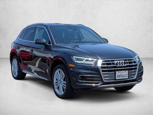Used 2020 Audi Q5 2.0T Premium Plus w/ Premium Plus Package AWD/4WD image 3