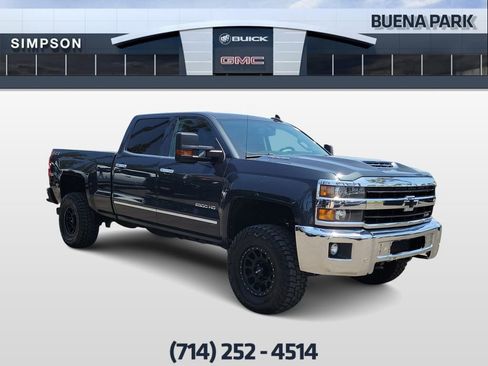 Used 2019 Chevrolet Silverado 2500 LTZ w/ Duramax Plus Package AWD/4WD image 2