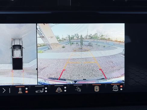 Used 2024 GMC Sierra 2500 AT4 w/ AT4 Premium Plus Package image 22