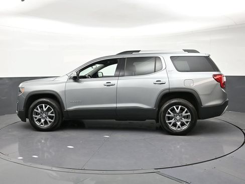 Used 2023 GMC Acadia SLT AWD/4WD image 2