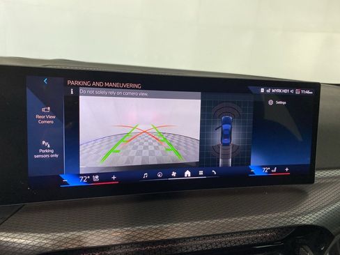 New 2025 BMW 330i xDrive Sedan w/ Convenience Package image 23