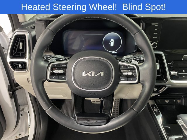 Used 2023 Kia Sorento SX AWD/4WD image 14