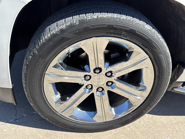 Used 2019 GMC Yukon Denali w/ Open Road Package AWD/4WD image 12