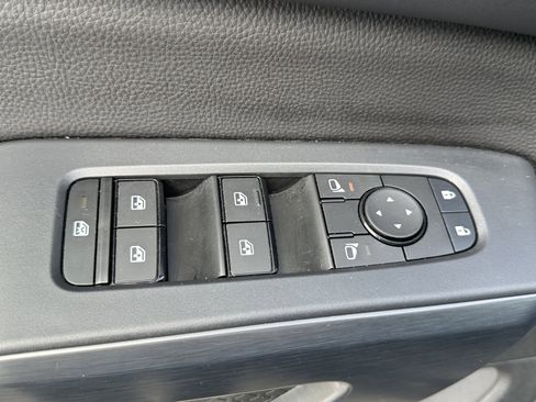 Used 2024 Nissan Pathfinder Rock Creek AWD/4WD image 17
