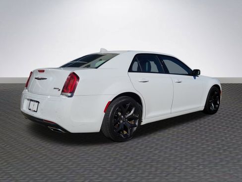 Used 2021 Chrysler 300 S image 5