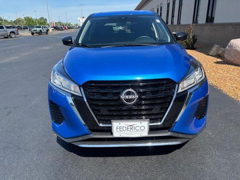 Used 2023 Nissan Kicks S FWD image 11