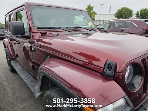 Used 2021 Jeep Wrangler Unlimited Sahara AWD/4WD image 3