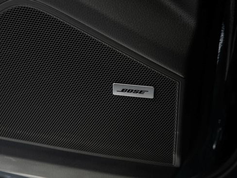 Certified 2024 Porsche Cayenne Coupe AWD/4WD image 30