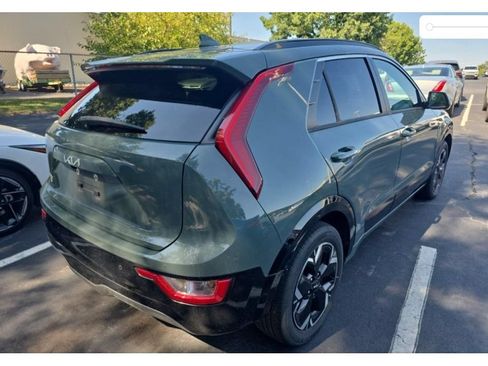 Used 2023 Kia Niro Wind FWD image 2