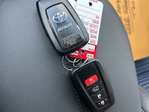 Used 2022 Toyota RAV4 XSE image 26